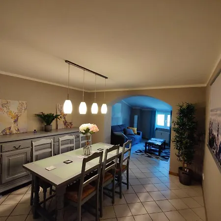 3 Bedroom In The Center Of Appartamento