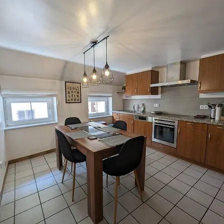 3 Bedroom In The Center Of Appartamento