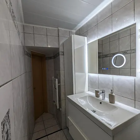 3 Bedroom In The Center Of Appartamento