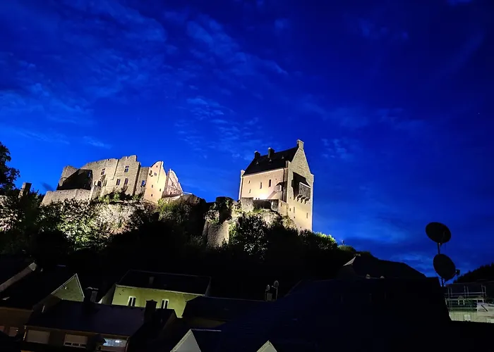 3 Bedroom In The Center Of Lägenhet Larochette