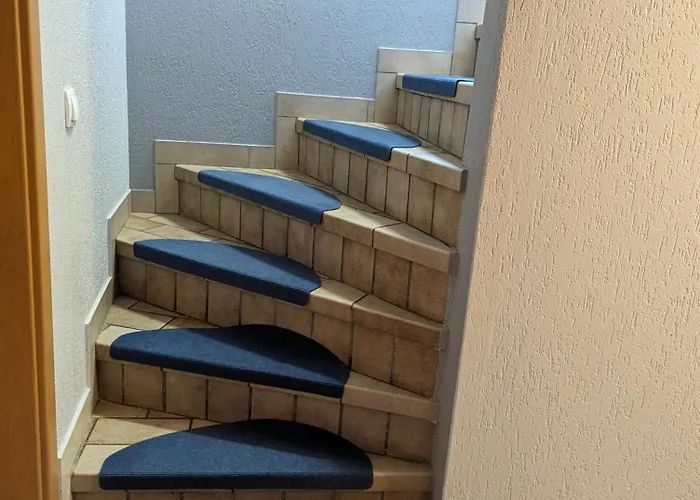 Lägenhet 3 Bedroom In The Center Of Larochette